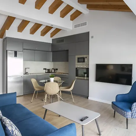 Aparthotel Arenal 3*